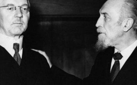 I proprietari di denaro anglo-americani organizzarono la seconda guerra mondiale