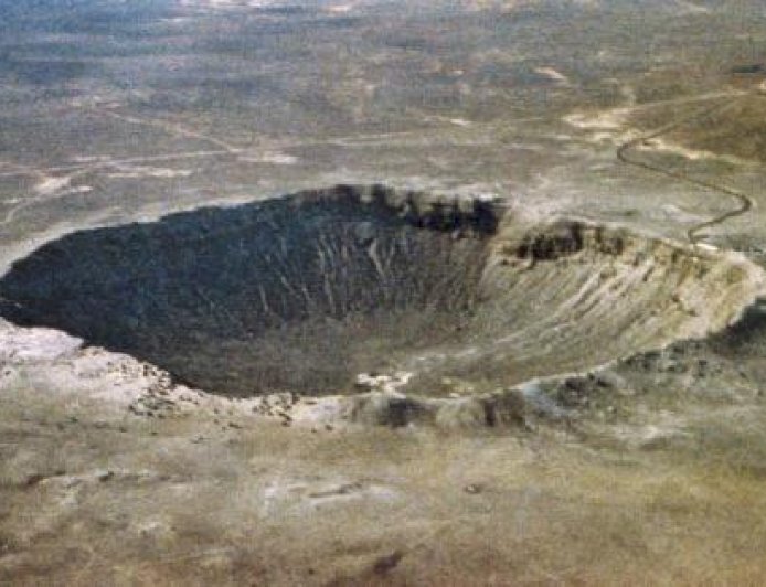 Il famoso Barringer Crater (detto anche Meteor Crater) negli Stati Uniti