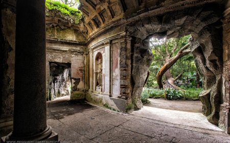 Nel cuore del Giardino Inglese della Reggia di Caserta si nasconde un portale per un’altra epoca ?