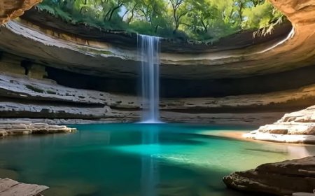 Hamilton Pool, situata in Texas, USA