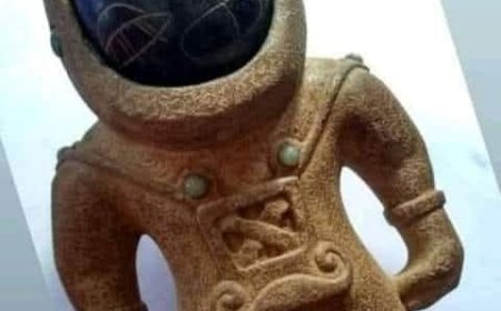 Statua risalente a 3.000 anni fa, ritrovata in Cappadocia, in Turchia.