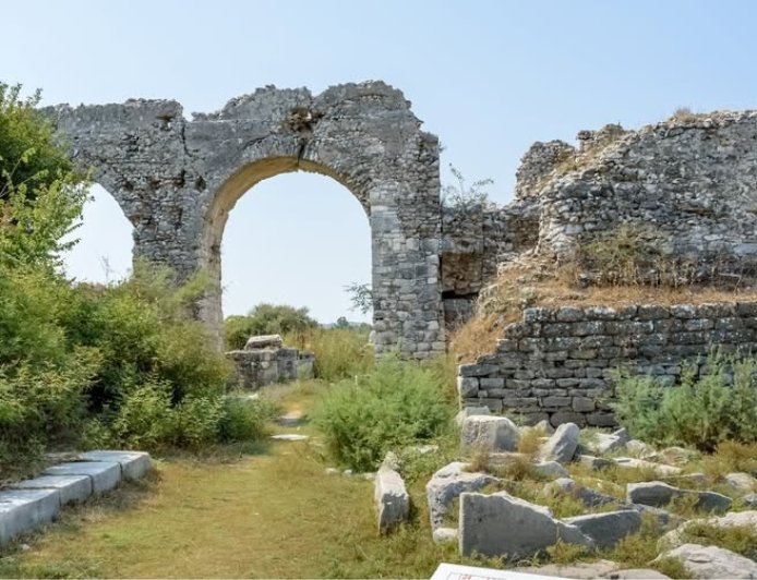 Mileto (nell'odierna provincia di Aydın, in Turchia) possedeva uno dei ninfei più grandi e complessi dell'Impero Romano